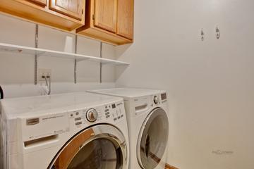 136 W Sprucewood Ln., Round Lake Beach, IL 60073