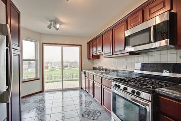 136 W Sprucewood Ln., Round Lake Beach, IL 60073