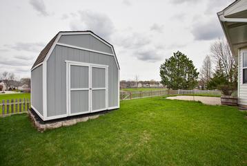 136 W Sprucewood Ln., Round Lake Beach, IL 60073