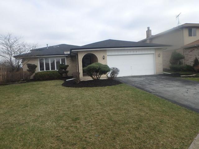4130 Cambridge Cir., Country Club Hills, IL 60478