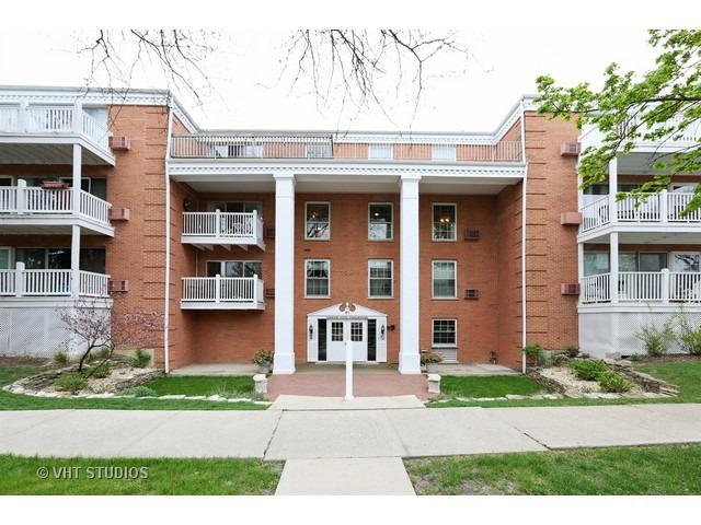 81 6th Ave. #206, La Grange, IL 60525