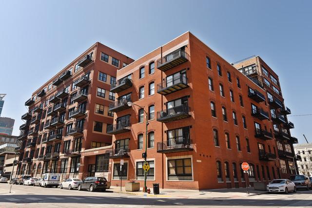 226 N Clinton St. #507, Chicago, IL 60661