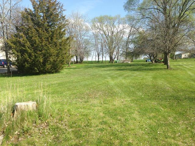 1896 Gainsboro Ave., Davis, IL 61019