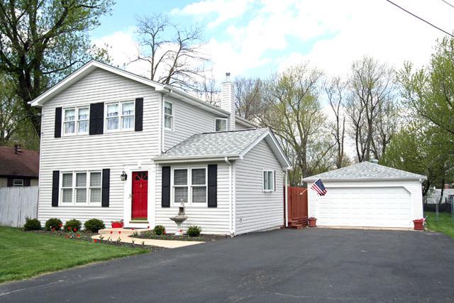 756 Woodland Rd., Palatine, IL 60074