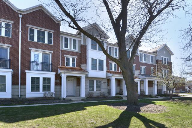 2106 S Crambourne Way, Arlington Heights, IL 60005