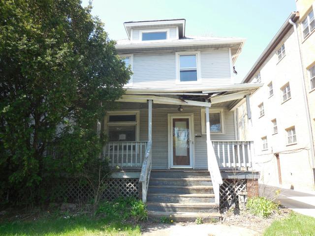6964 N Ridge Blvd., Chicago, IL 60645