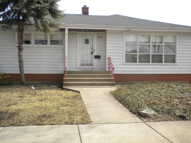 6209 S Neenah Ave., Chicago, IL 60638