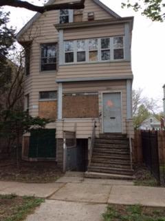 3305 W Belle Plaine Ave., Chicago, IL 60618