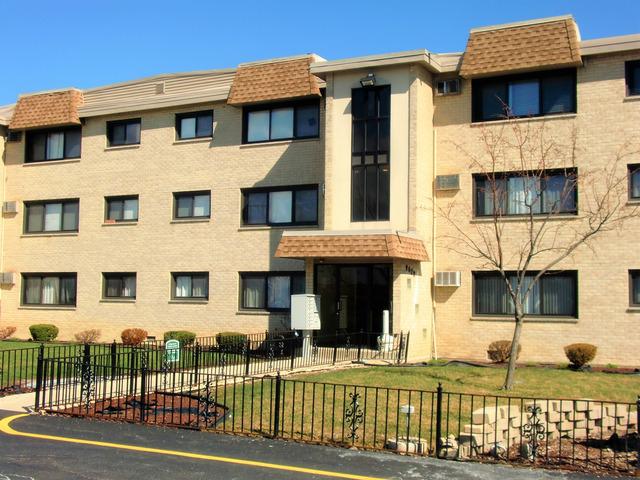 9629 Brandy Ct. #4, Des Plaines, IL 60016