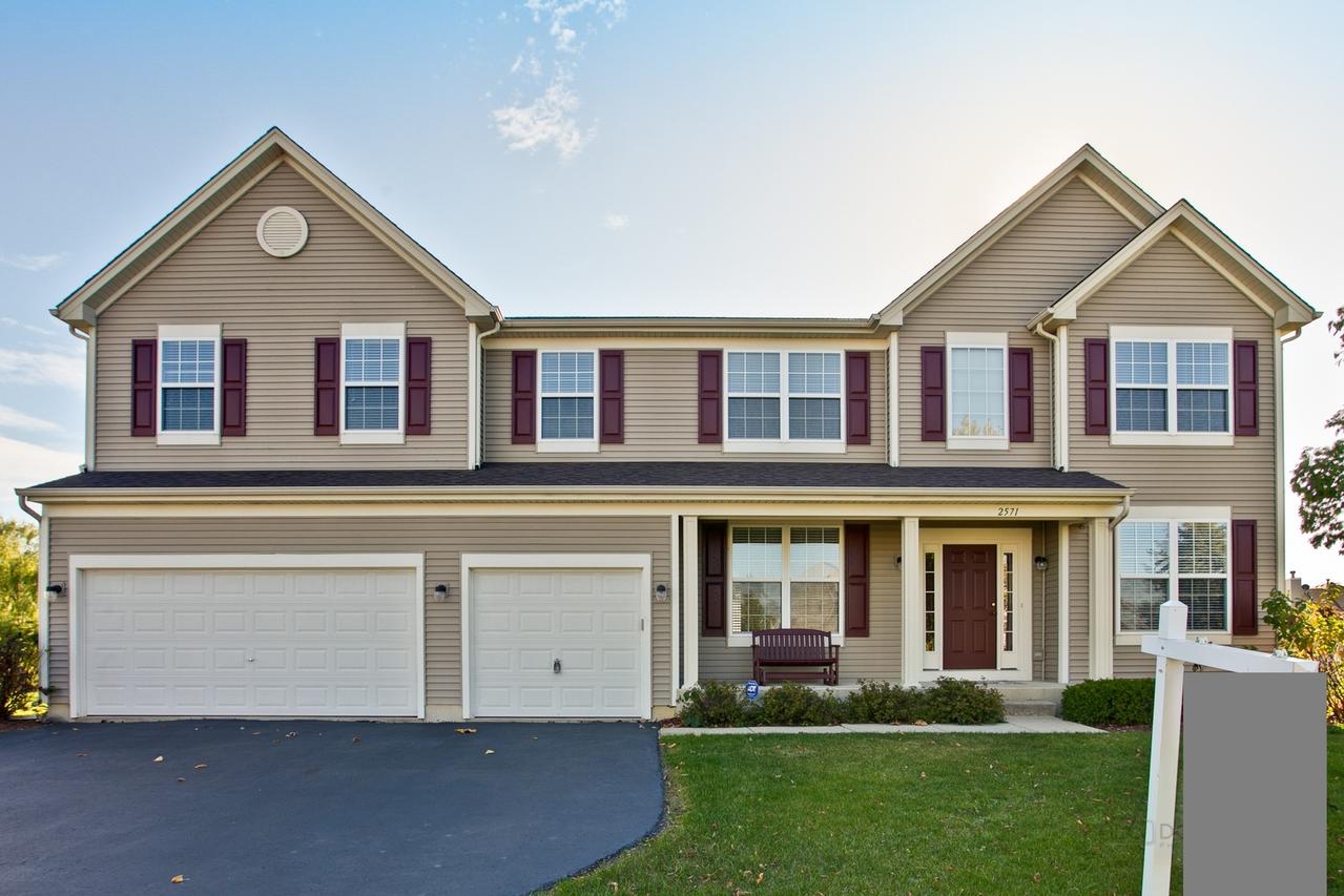 2571 W Birch Dr., Round Lake, IL 60073