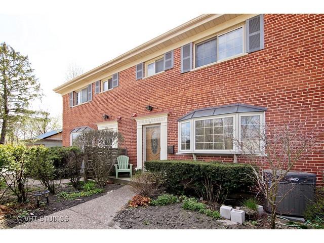 558 Green Bay Rd., Glencoe, IL 60022
