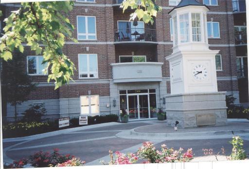 819 Graceland Ave. #608, Des Plaines, IL 60016