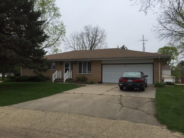 206 W Maple St., Franklin Grove, IL 61031