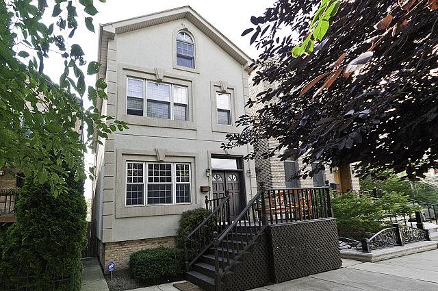 530 N Marshfield Ave., Chicago, IL 60622