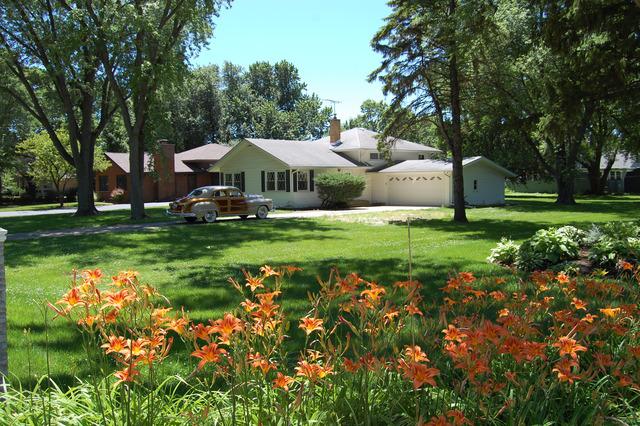7S440 Plainfield Naperville Rd., Naperville, IL 60540