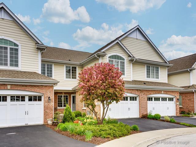 792 Parkview Ct., Glen Ellyn, IL 60137
