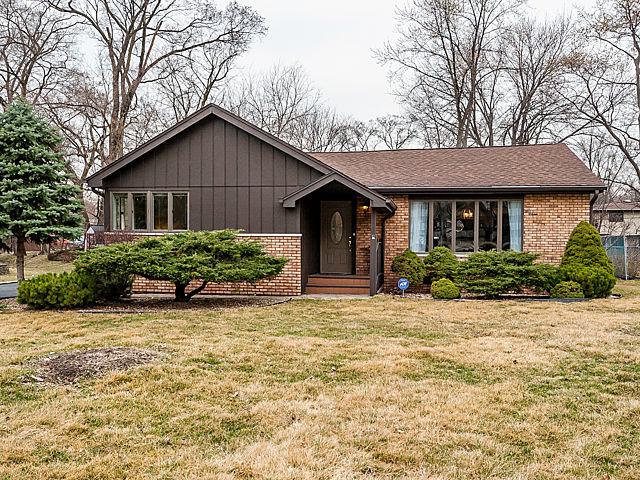 10216 Charles Ave., Palos Hills, IL 60465