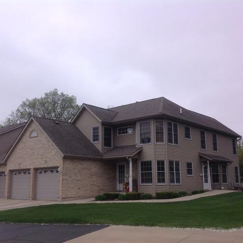181 Mclaren Dr. #5-F, Sycamore, IL 60178