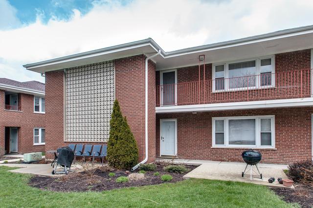 1105 Holiday Ln. #11, Des Plaines, IL 60016