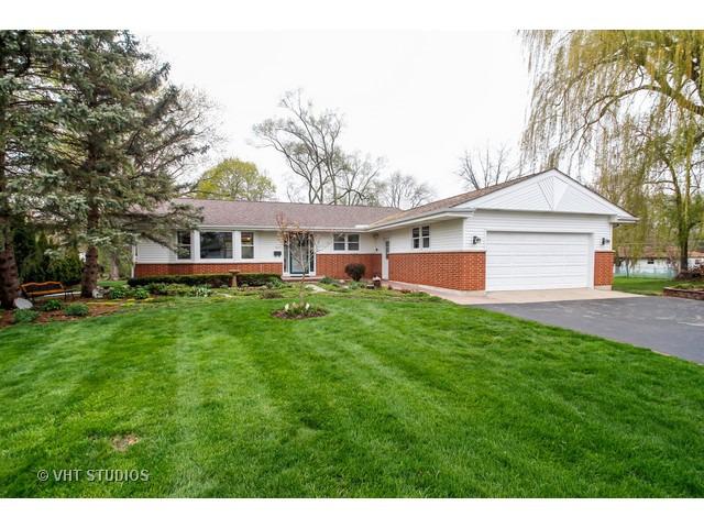 572 Dawn Cir., Grayslake, IL 60030