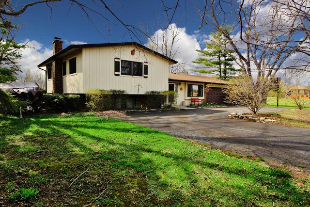 28048 N Darrell Rd., Wauconda, IL 60084