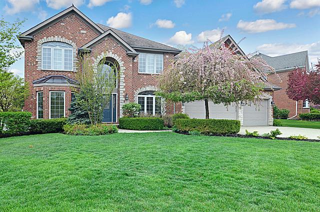 37 Ridgefield Ln., Burr Ridge, IL 60527