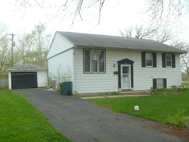 665 Surf Ter., Wauconda, IL 60084