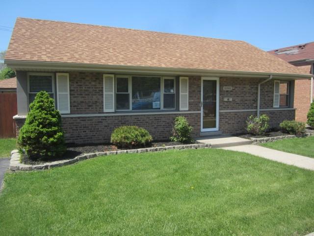 10448 S Sacramento Ave., Chicago, IL 60655