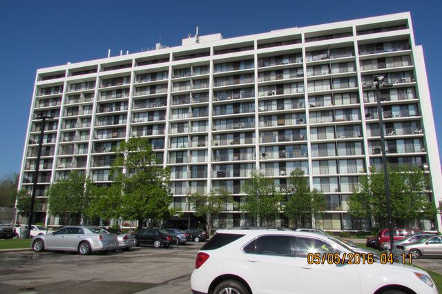 2005 S Finley Rd. #807, Lombard, IL 60148