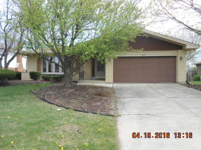 8619 Clifford Dr., Darien, IL 60561