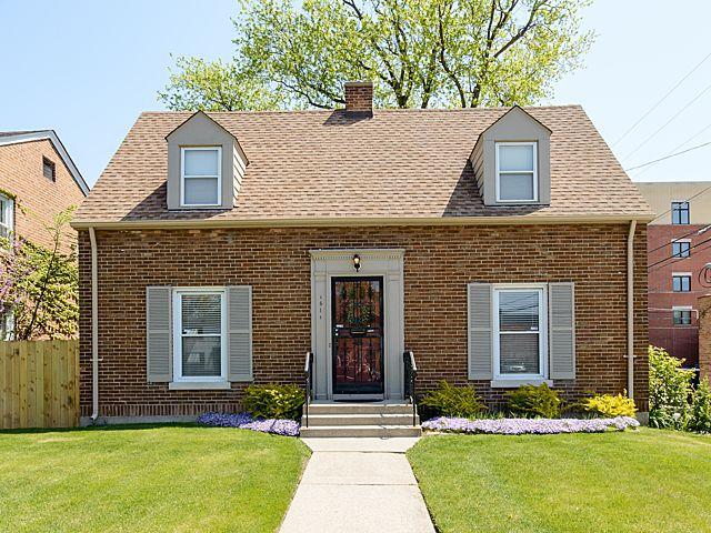 1611 N 77th Ct., Elmwood Park, IL 60707