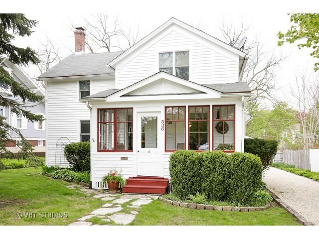 536 S Hough St., Barrington, IL 60010