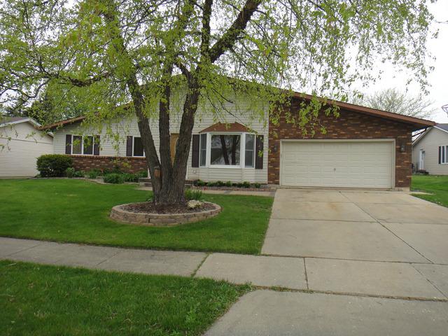 1611 Russet Ln., Sycamore, IL 60178