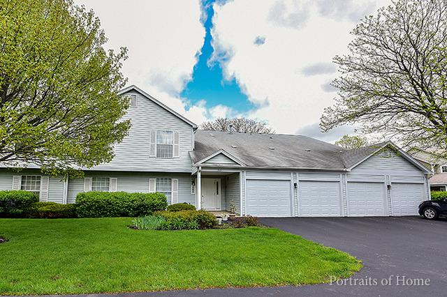 221 Hampshire Ct. #201D, Naperville, IL 60565