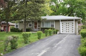 250 Normandy Ln., Grayslake, IL 60030
