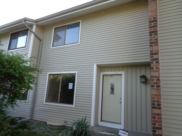 1096 Rainwood Dr., Aurora, IL 60506