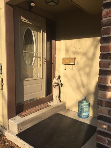 4 W Pebble Ct. #A, Palos Hills, IL 60465