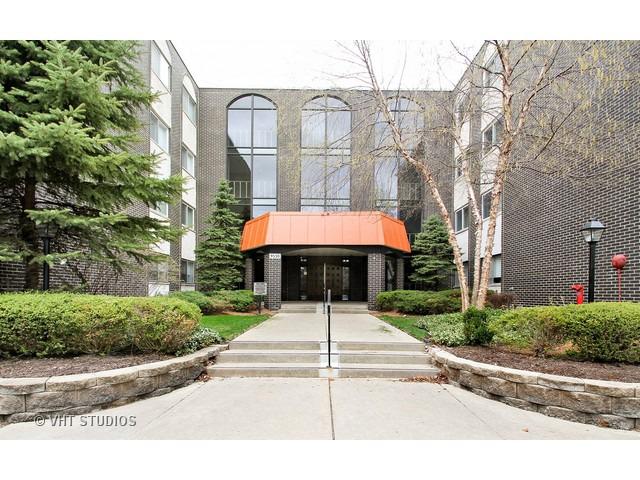 9530 Lamon Ave. #313, Skokie, IL 60077