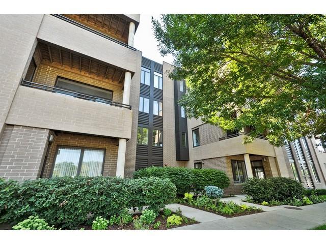 2409 W Catalpa Ave. #303, Chicago, IL 60625