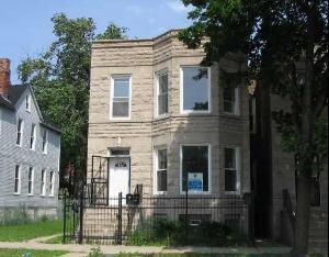 6715 S Eberhart Ave., Chicago, IL 60637
