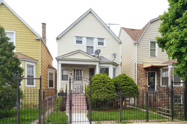 3702 W Dickens Ave., Chicago, IL 60647