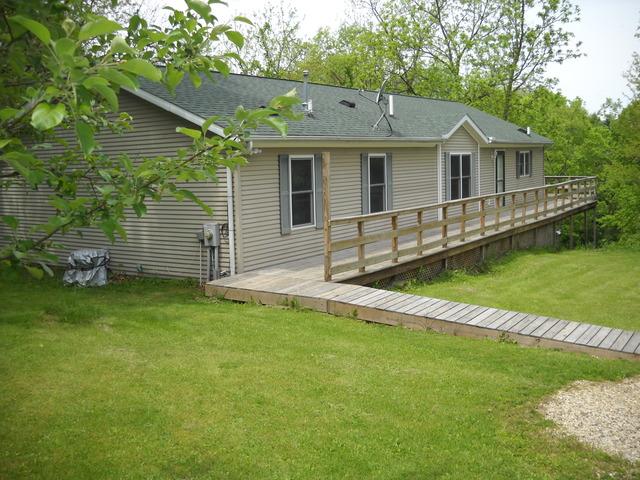 15 Magnolia Ct., Putnam, IL 61560