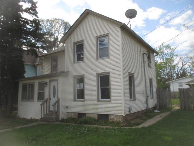 410 W Ridge St., Yorkville, IL 60560
