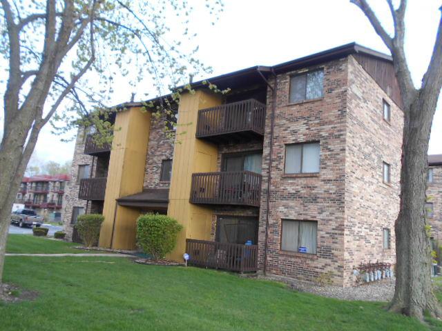 1251 Cunningham Dr. #2E, Calumet City, IL 60409