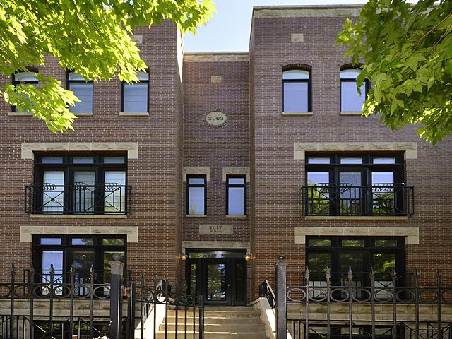 1617 W Barry Ave. #1E, Chicago, IL 60657