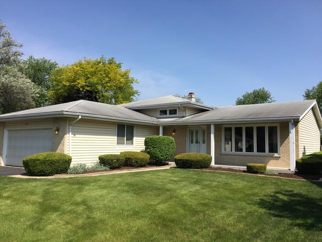 240 James Dr., Westmont, IL 60559