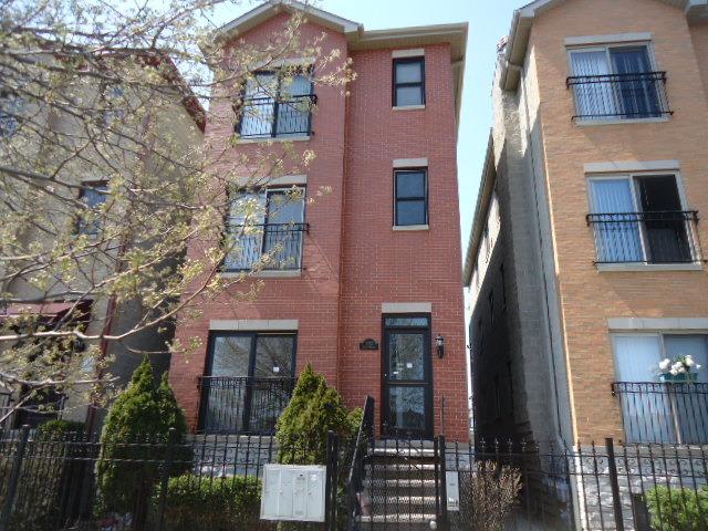 5852 S Prairie Ave., Chicago, IL 60637