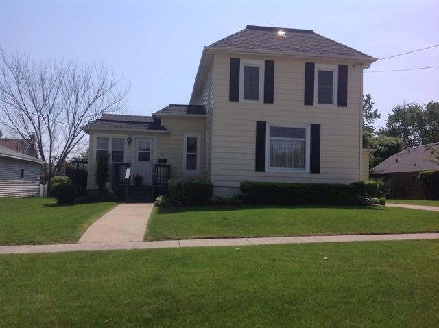 112 S Governor St., Sycamore, IL 60178