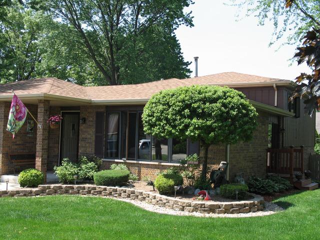 10142 S 86th Ct., Palos Hills, IL 60465