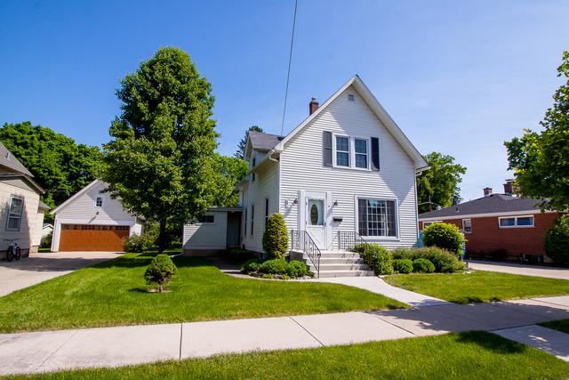 19 Michigan Ave., East Dundee, IL 60118